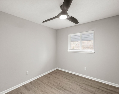11330 Murr Way - Photo Thumbnail 15