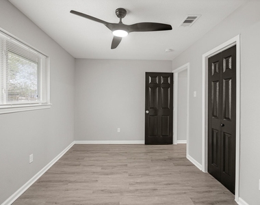 11330 Murr Way - Photo Thumbnail 14