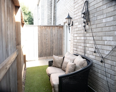 4001 Tanglewilde Street - Photo Thumbnail 30