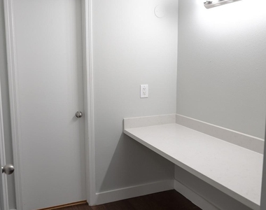 4001 Tanglewilde Street - Photo Thumbnail 19