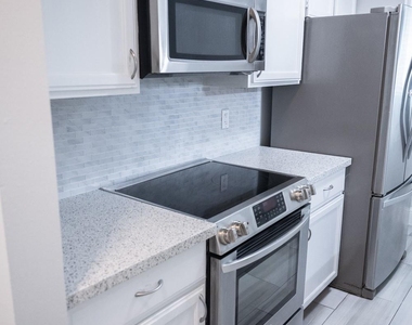 4001 Tanglewilde Street - Photo Thumbnail 12