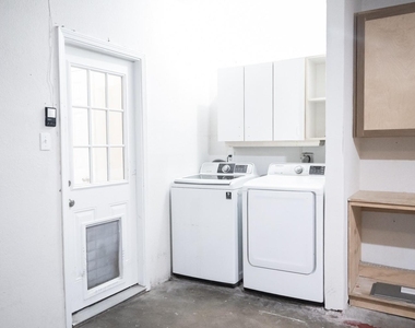 4001 Tanglewilde Street - Photo Thumbnail 28