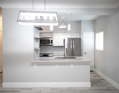 4001 Tanglewilde Street - Photo Thumbnail 15