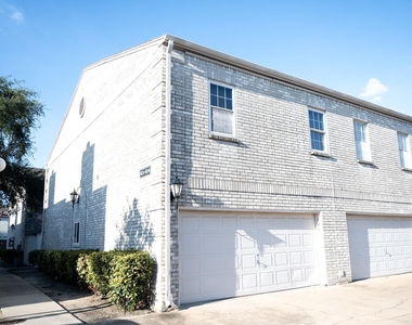 4001 Tanglewilde Street - Photo Thumbnail 3