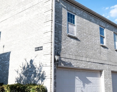 4001 Tanglewilde Street - Photo Thumbnail 31