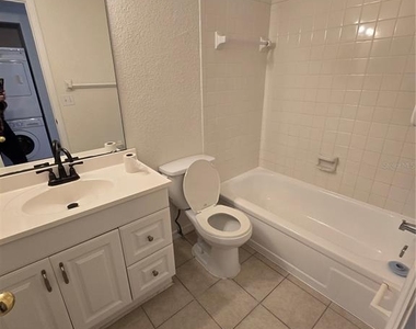 2919 Westmoreland Court - Photo Thumbnail 15