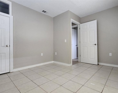 7919 Grand Boulevard - Photo Thumbnail 11