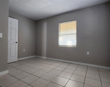 7919 Grand Boulevard - Photo Thumbnail 10
