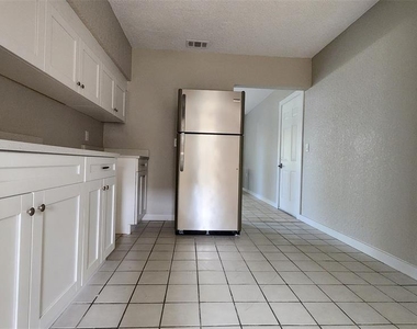 7919 Grand Boulevard - Photo Thumbnail 17