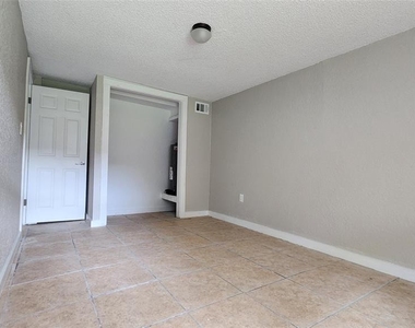 7919 Grand Boulevard - Photo Thumbnail 23