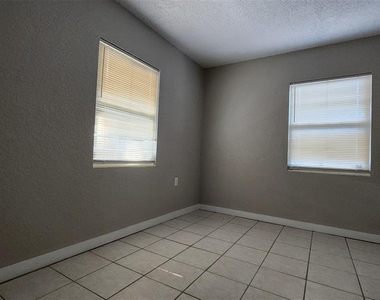 7919 Grand Boulevard - Photo Thumbnail 9