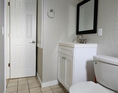 7919 Grand Boulevard - Photo Thumbnail 14