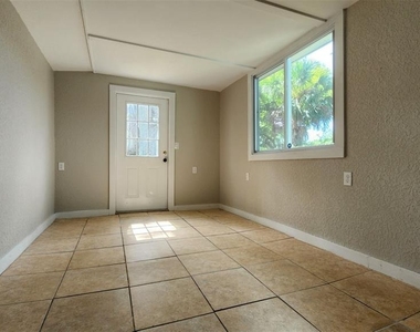 7919 Grand Boulevard - Photo Thumbnail 19