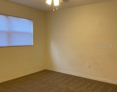612 Lake Drive - Photo Thumbnail 10