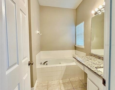 2572 Acuna Court - Photo Thumbnail 9
