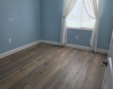 235 Cypress Lane - Photo Thumbnail 6