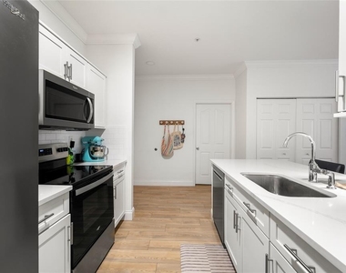 5000 Culbreath Key Way - Photo Thumbnail 3