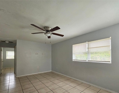 1212 W Marjorie Street - Photo Thumbnail 4