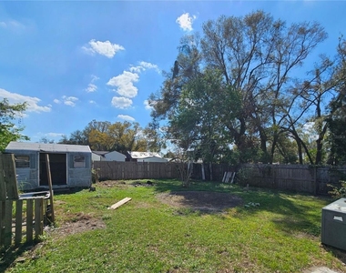 1212 W Marjorie Street - Photo Thumbnail 12