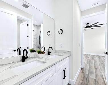 4020 W Arch Street - Photo Thumbnail 37