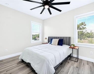 4020 W Arch Street - Photo Thumbnail 27