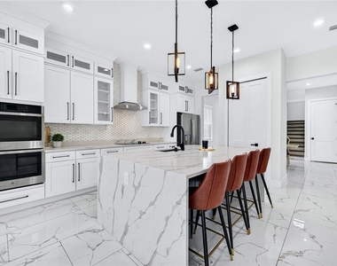 4020 W Arch Street - Photo Thumbnail 12