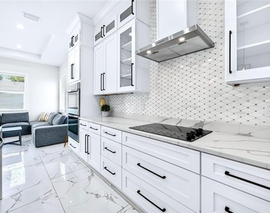 4020 W Arch Street - Photo Thumbnail 17