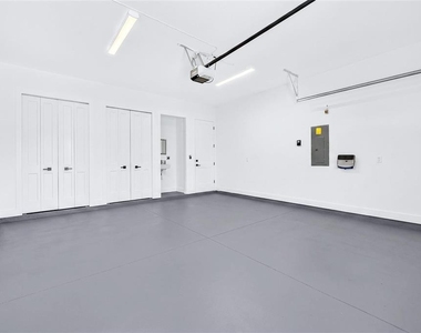4020 W Arch Street - Photo Thumbnail 46