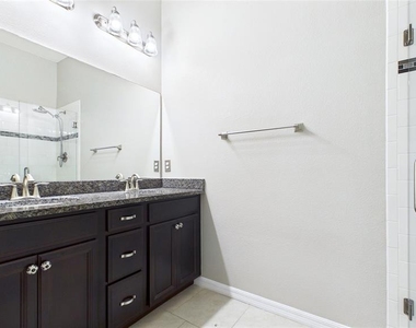 4052 70th Terrace N - Photo Thumbnail 23