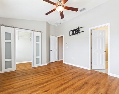4052 70th Terrace N - Photo Thumbnail 19