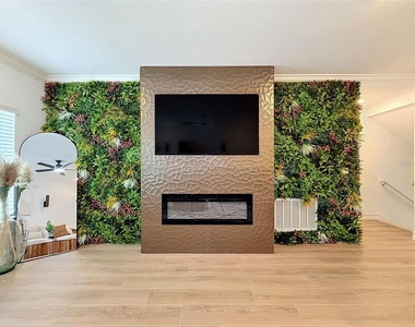 1511 W Chestnut Street - Photo Thumbnail 10