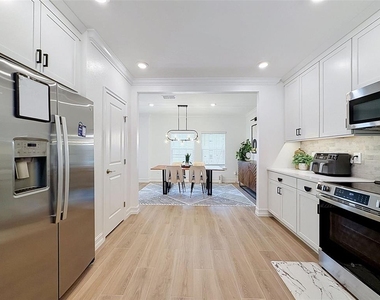 1511 W Chestnut Street - Photo Thumbnail 17