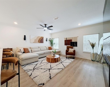 1511 W Chestnut Street - Photo Thumbnail 6