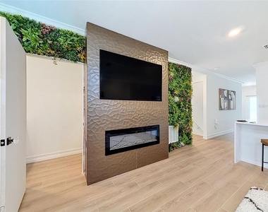 1511 W Chestnut Street - Photo Thumbnail 11