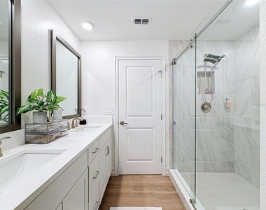 1511 W Chestnut Street - Photo Thumbnail 27