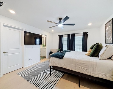 1511 W Chestnut Street - Photo Thumbnail 30