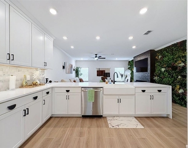 1511 W Chestnut Street - Photo Thumbnail 15