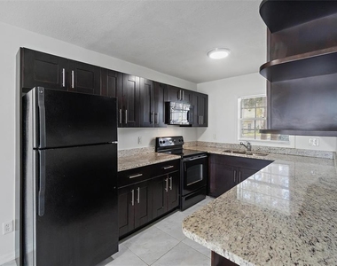 165 Pompano Dr Se - Photo Thumbnail 9