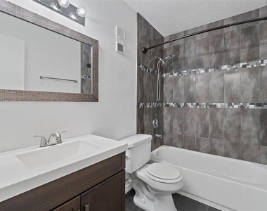 165 Pompano Dr Se - Photo Thumbnail 18