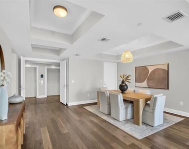 300 Beach Drive Ne - Photo Thumbnail 9