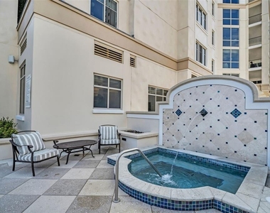 300 Beach Drive Ne - Photo Thumbnail 57