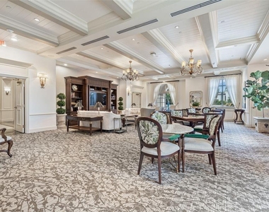 300 Beach Drive Ne - Photo Thumbnail 62