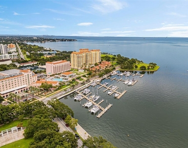 300 Beach Drive Ne - Photo Thumbnail 77