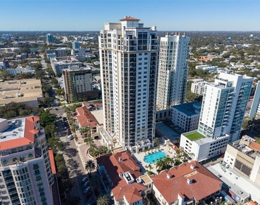 300 Beach Drive Ne - Photo Thumbnail 75