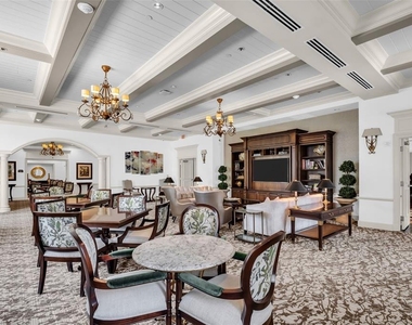 300 Beach Drive Ne - Photo Thumbnail 60