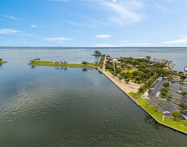 300 Beach Drive Ne - Photo Thumbnail 78