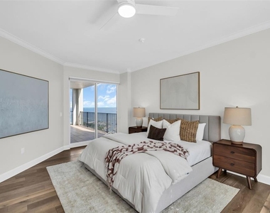 300 Beach Drive Ne - Photo Thumbnail 21