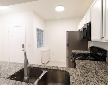 9510 Newdale Way - Photo Thumbnail 3