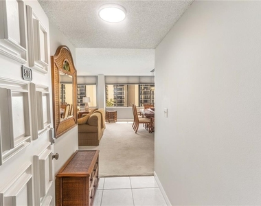 700 Island Way - Photo Thumbnail 1