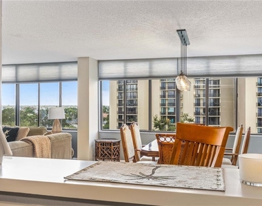 700 Island Way - Photo Thumbnail 16